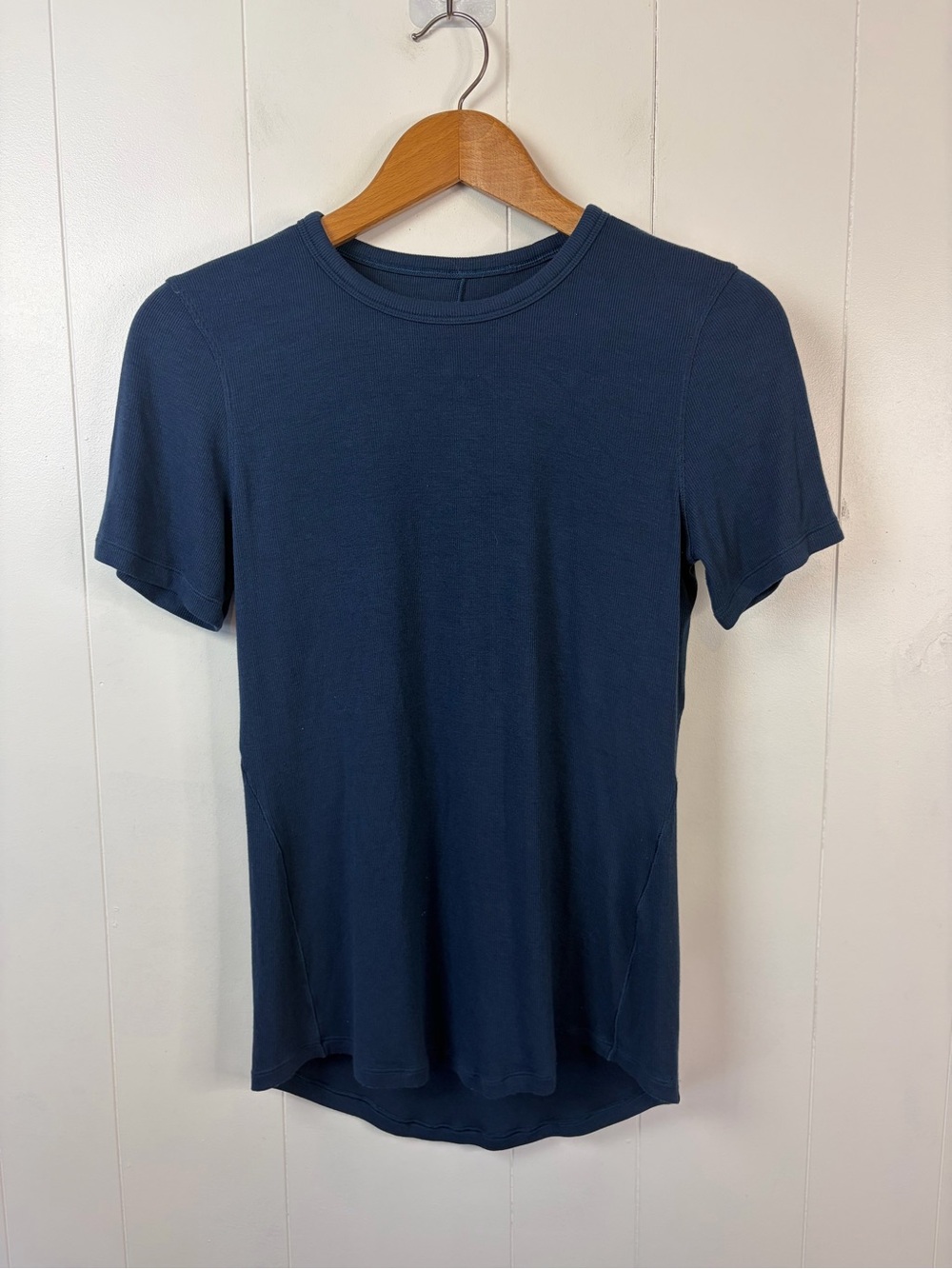Lululemon Hold Tight Short-Sleeve Shirt
True Navy size 8 Soft Loungewear Casual - Picture 4 of 7
